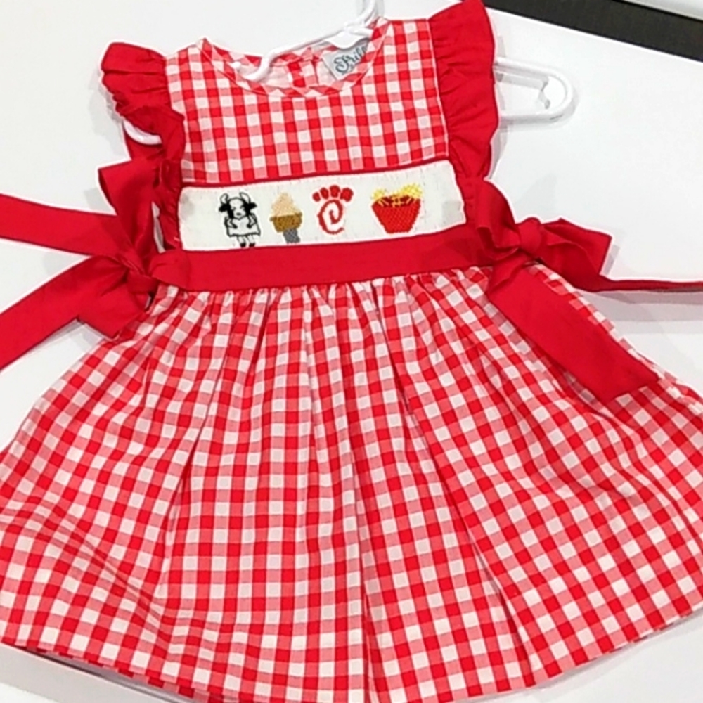 Chick fa la dress size 12m